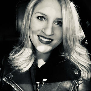 Meet your Posher, Raquel